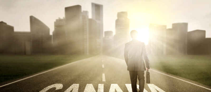 How to Move From the U.S. to Canada for Business