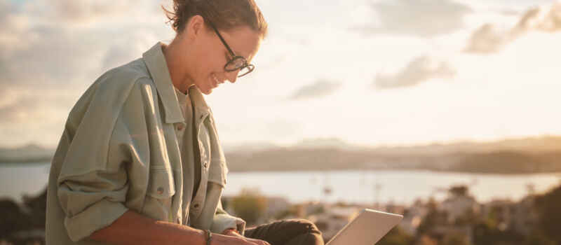 Can You Switch From Visitor to Worker Without Leaving Canada?