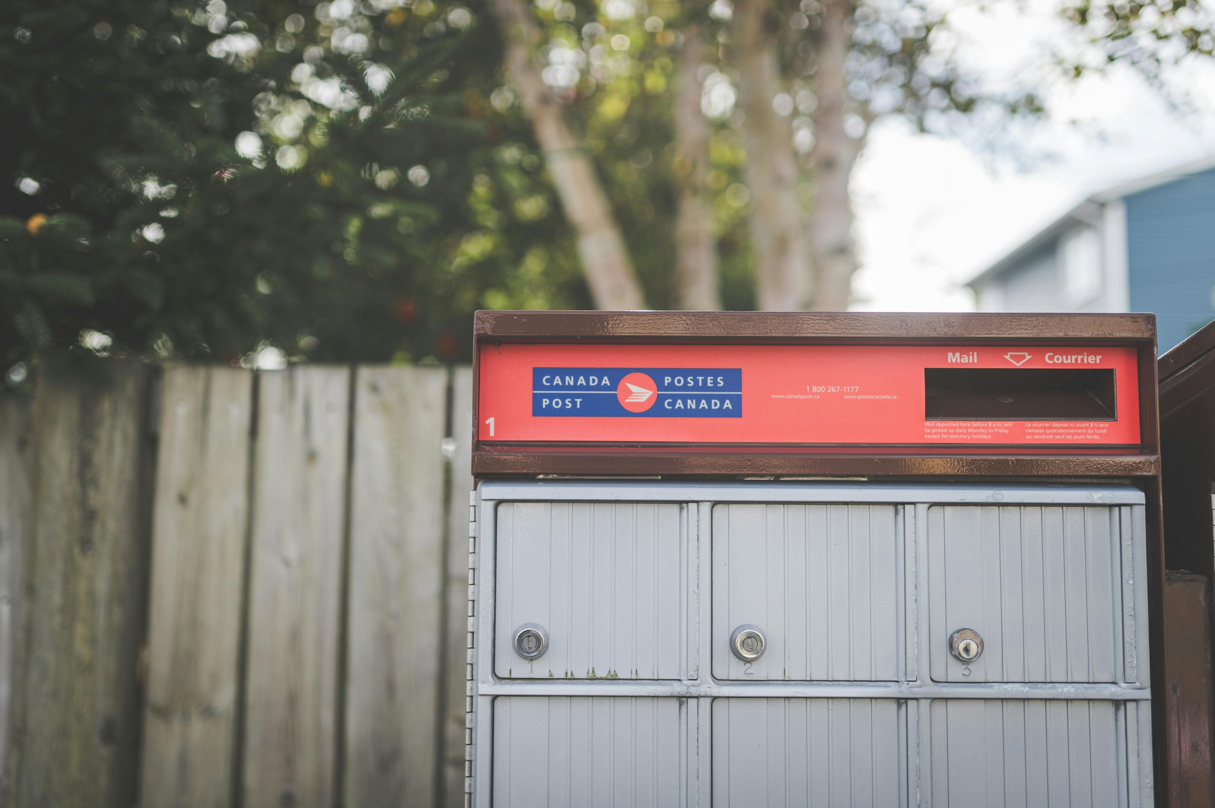 Could Banking Save Canada Post from Financial Collapse?